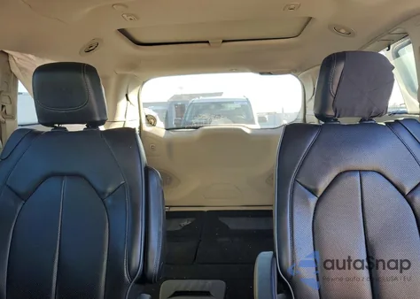 2018 Chrysler Pacifica Limited z USA, uszkodzony, nr VIN 2C4RC1GG2JR103497